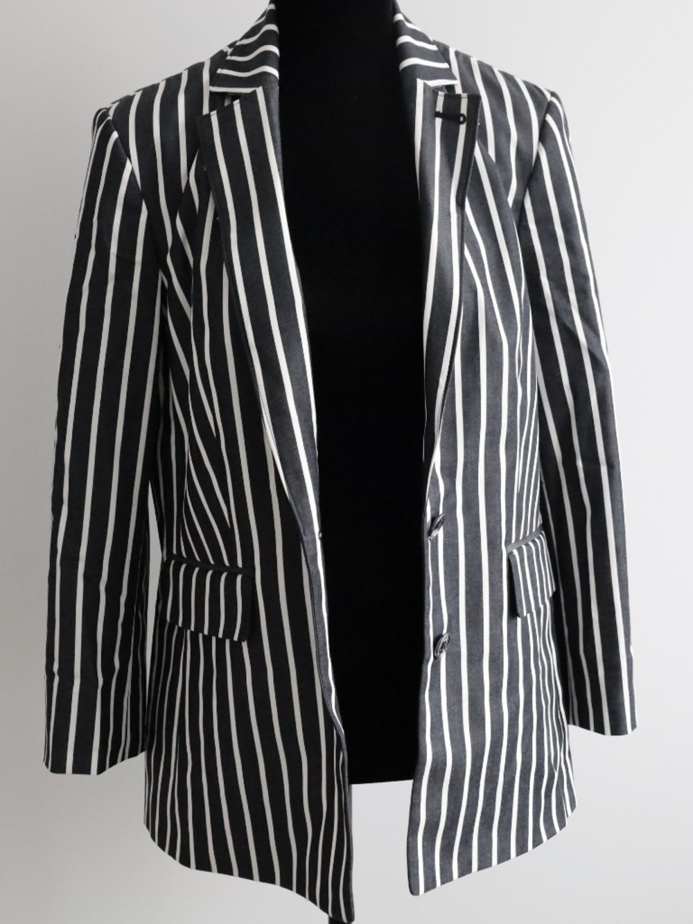 Karl Lagerfeld Striped Statement Blazer - Picture 3 of 9